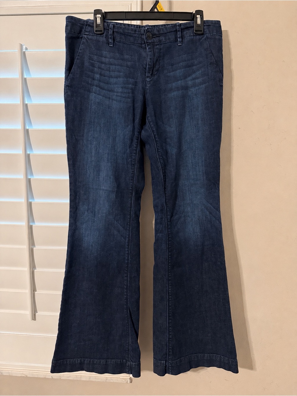 Mossimo women’s 10 Dark Blue wide leg mid rise Jeans